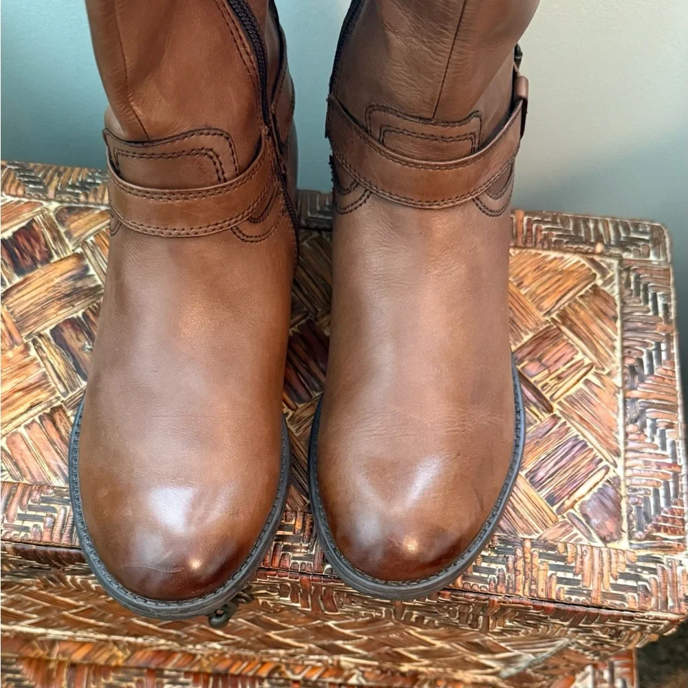 Bussola Brown Knee-High Boots